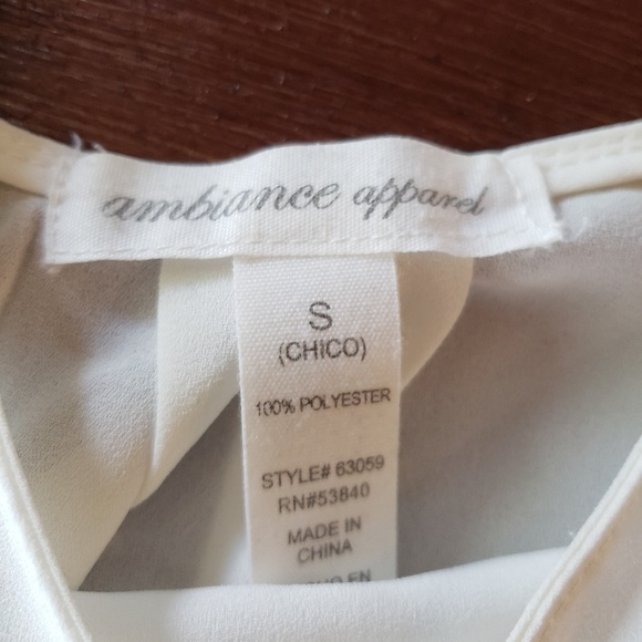 White Hi-Lo Cold Shoulder top - Picture 3 of 3